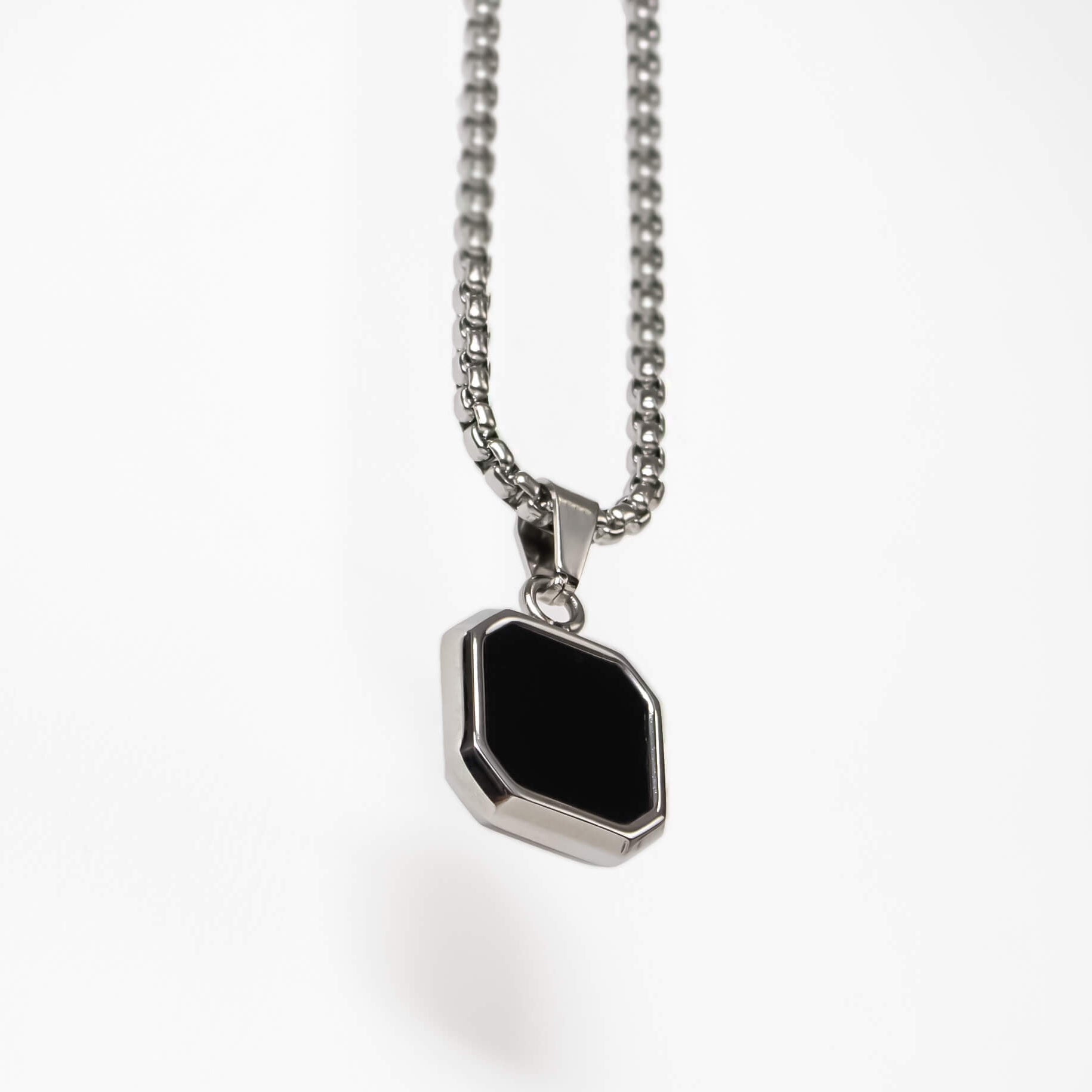 Black Onyx Silver Geometric Square Men's Necklace of Stainless Steel Manntara