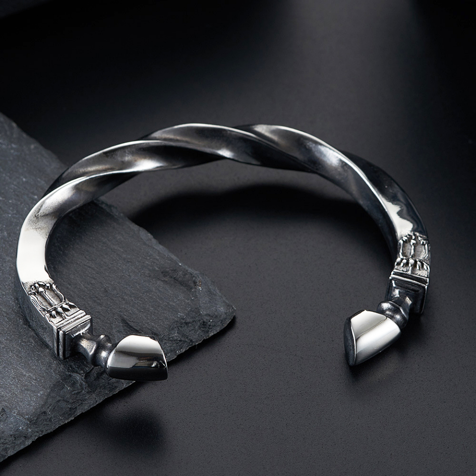 Horseshoe bracelet mens online