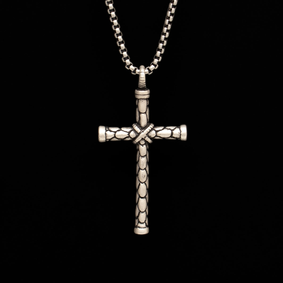Men's Silver Cross Necklace Of Stainless Steel Manntara