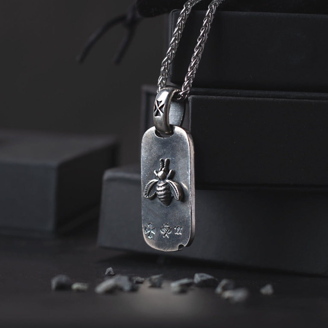 S925 Silver Black Bee Necklace for Men Manntara