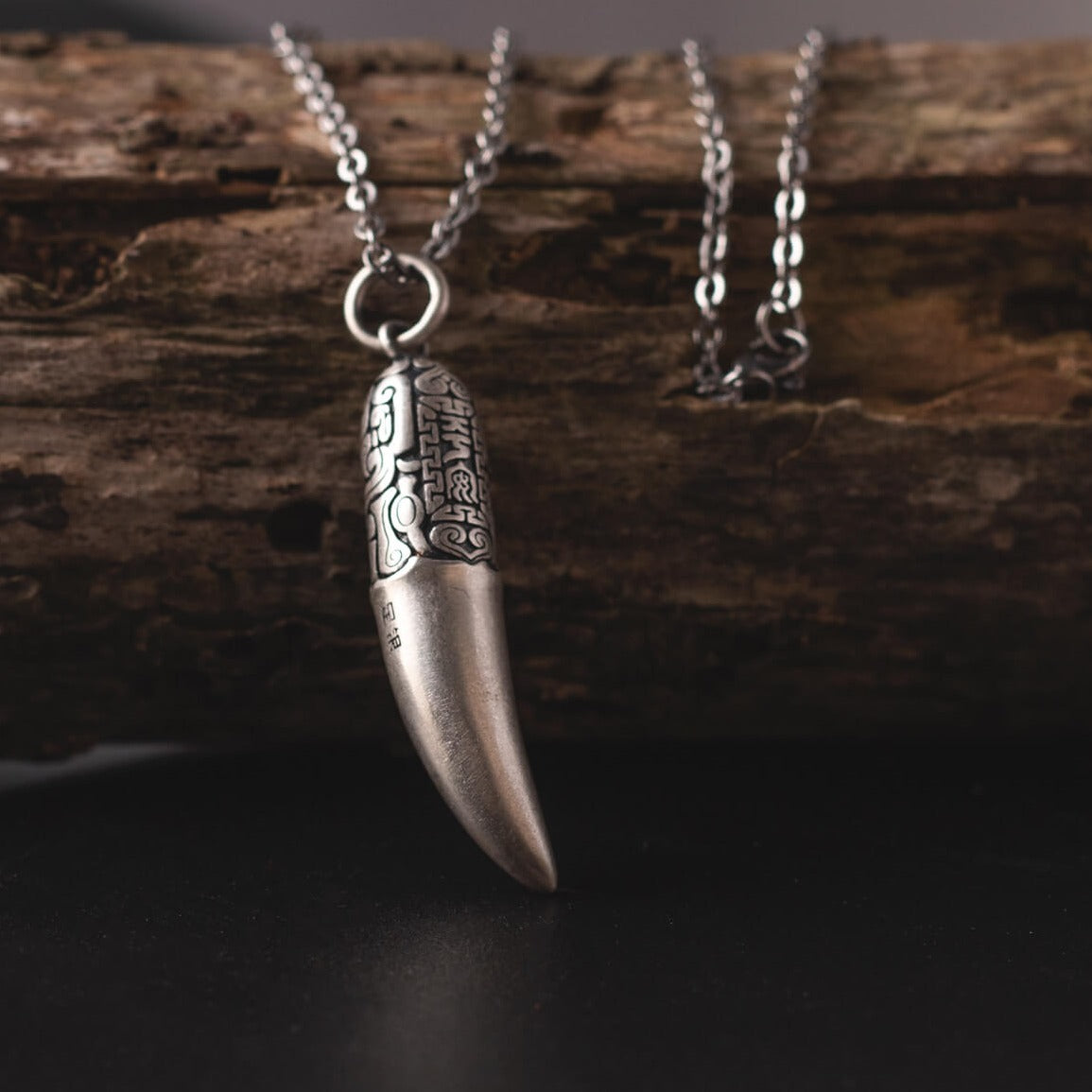 S925 Silver Thai Wolf Fang Necklace for Men Manntara