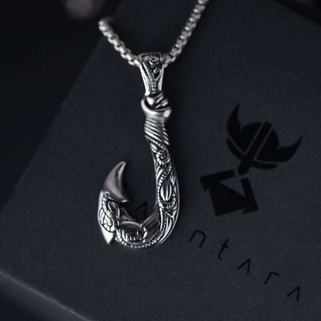 Silver Stainless Steel Ocean Fish Hook Necklace For Men Manntara