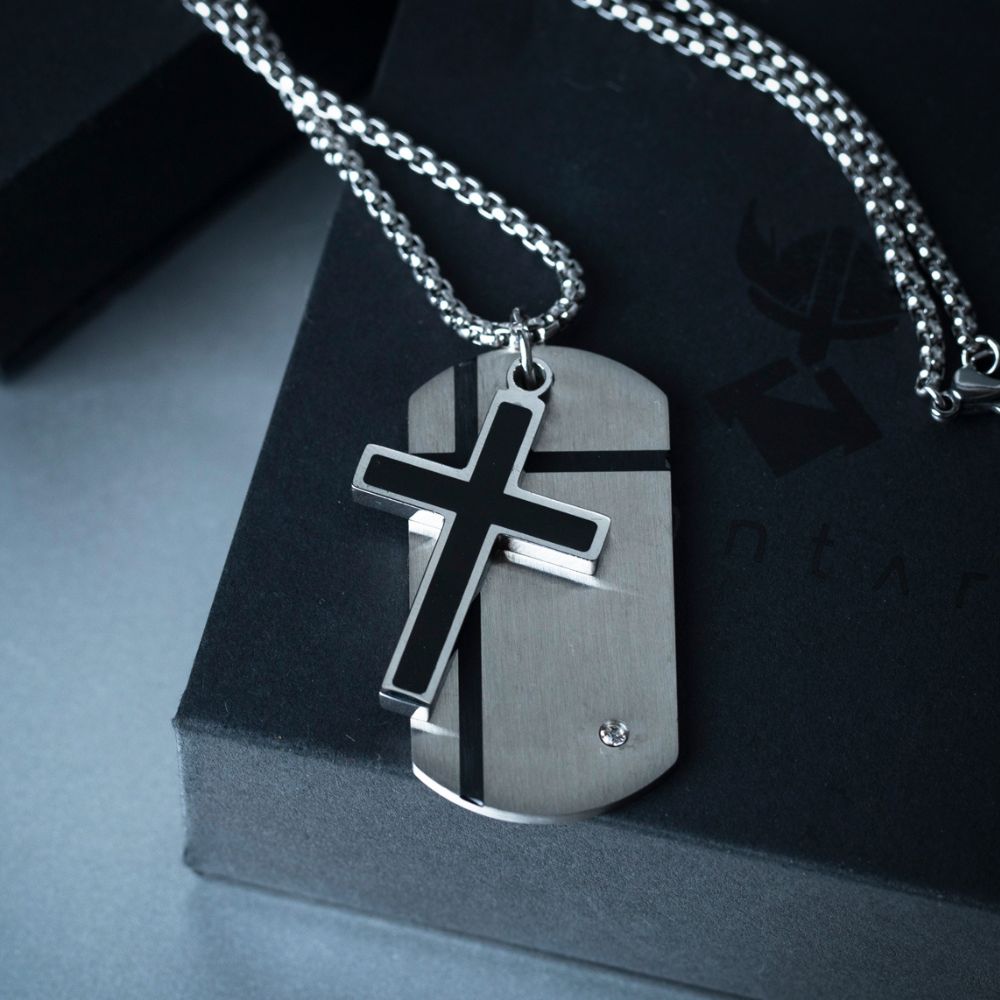 Stainless Steel Silver Cross Medallion-like Necklace Manntara