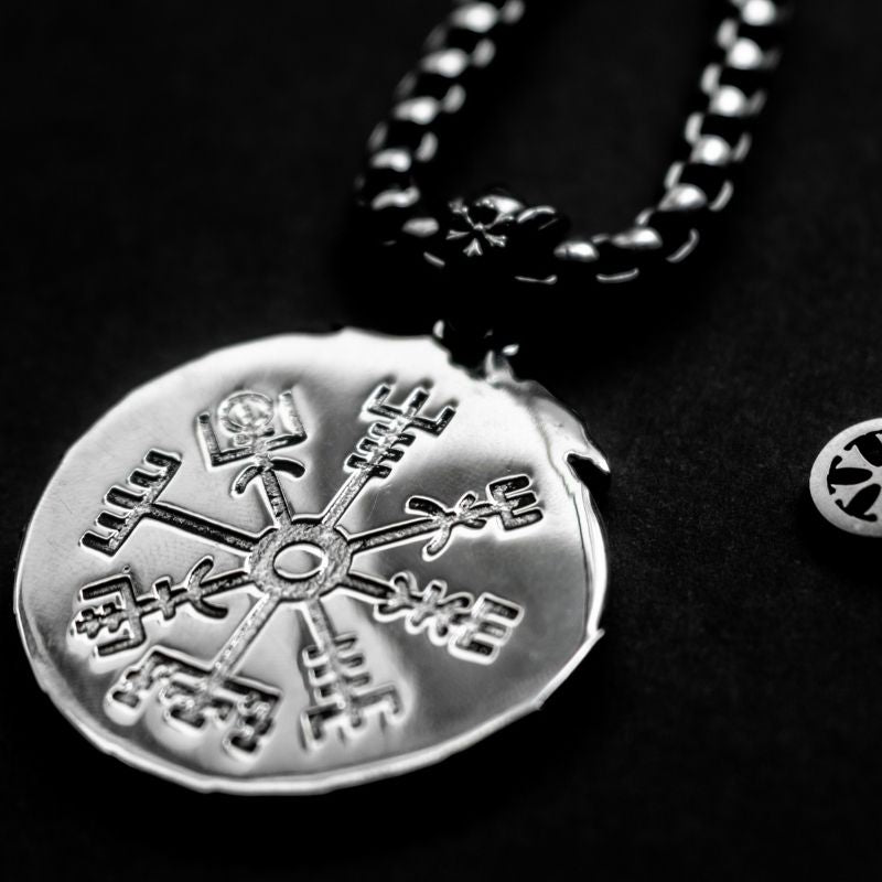 Men's Silver Stainless Steel Norse Valknut Necklace  Viking Pendant Manntara