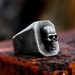 Black Stainless Steel Gothic Skull Men's Ring Manntara