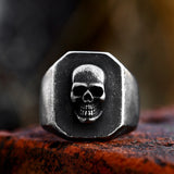 Black Stainless Steel Gothic Skull Men's Ring Manntara