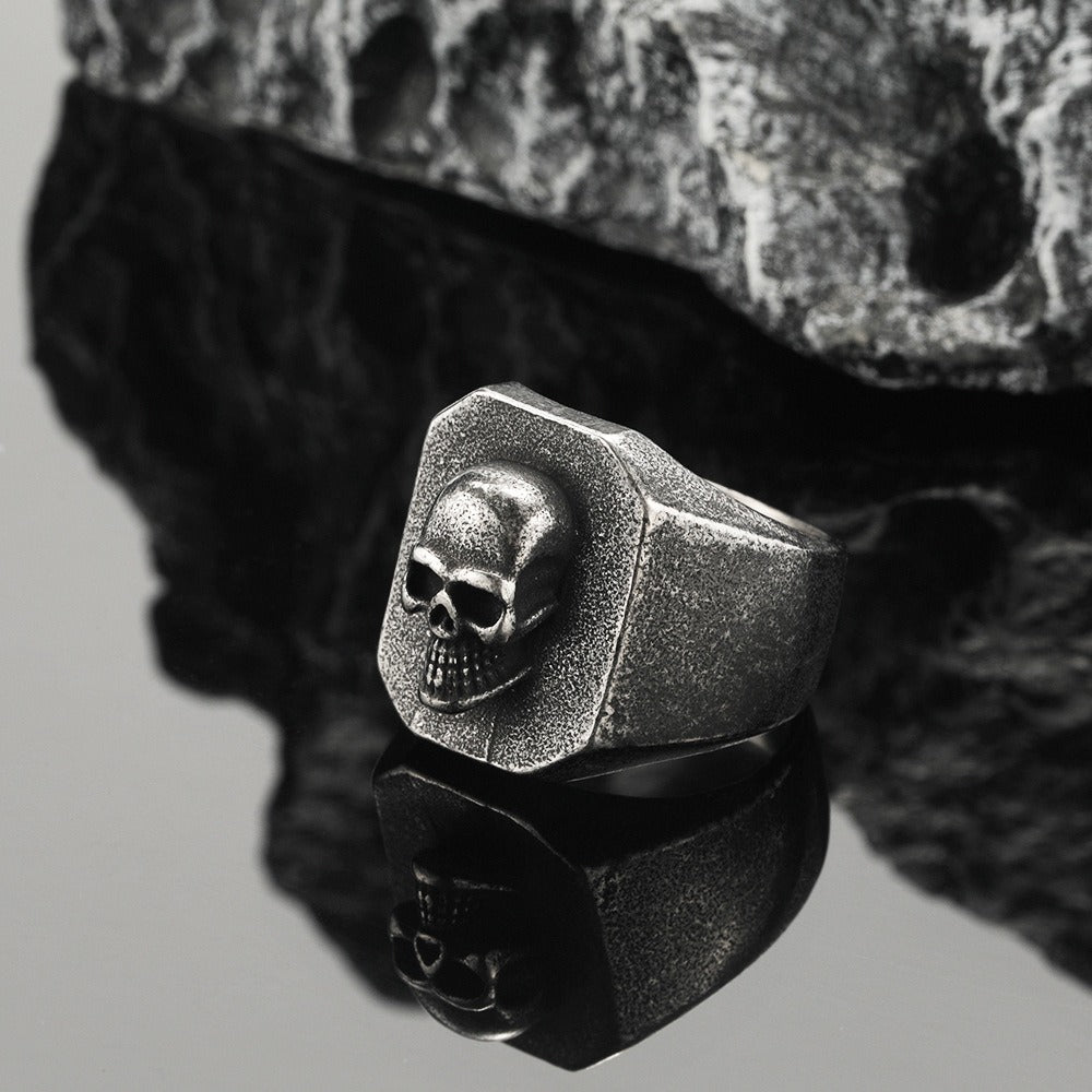 Black Stainless Steel Gothic Skull Men's Ring Manntara
