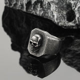 Black Stainless Steel Gothic Skull Men's Ring Manntara