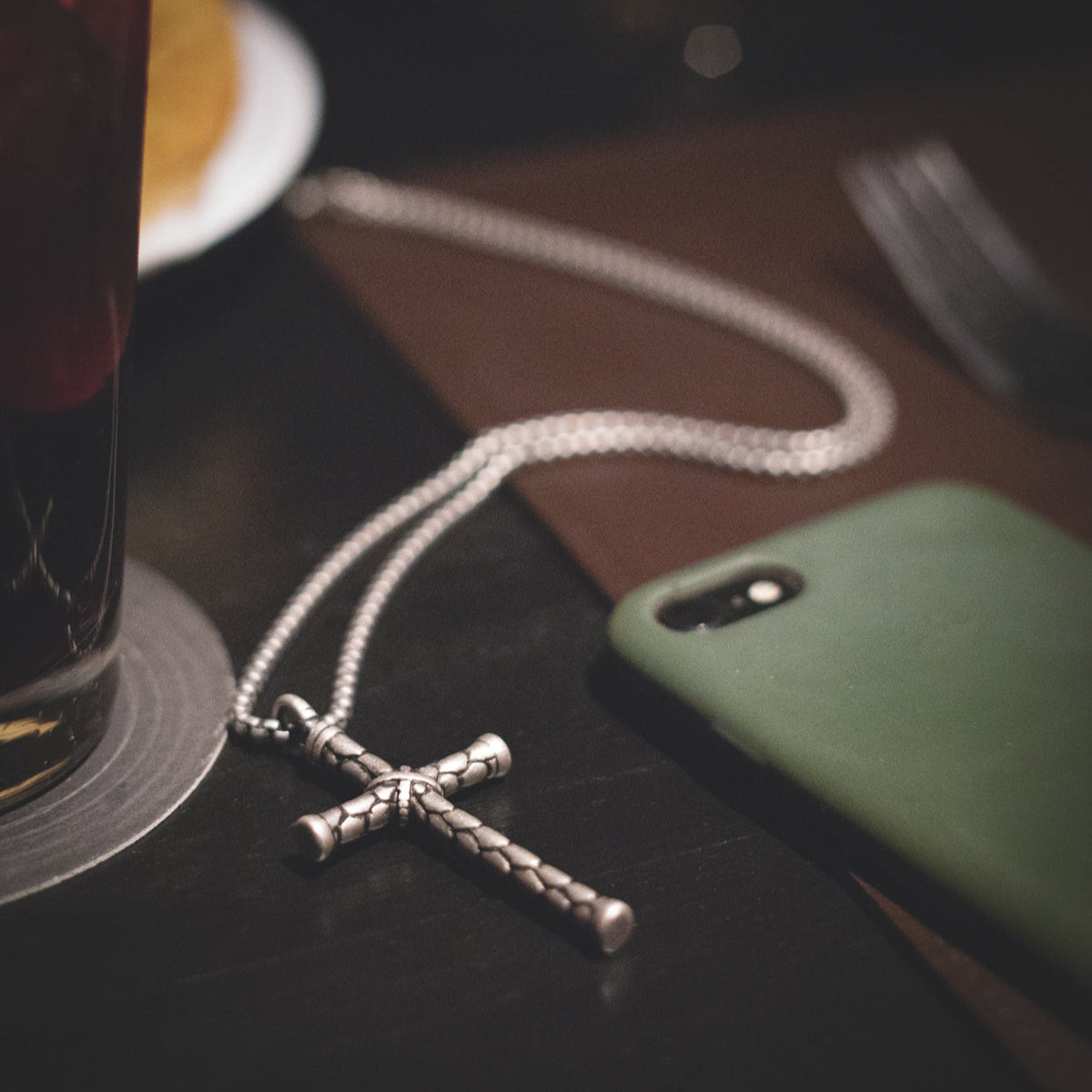 Men's Silver Cross Necklace Of Stainless Steel Manntara