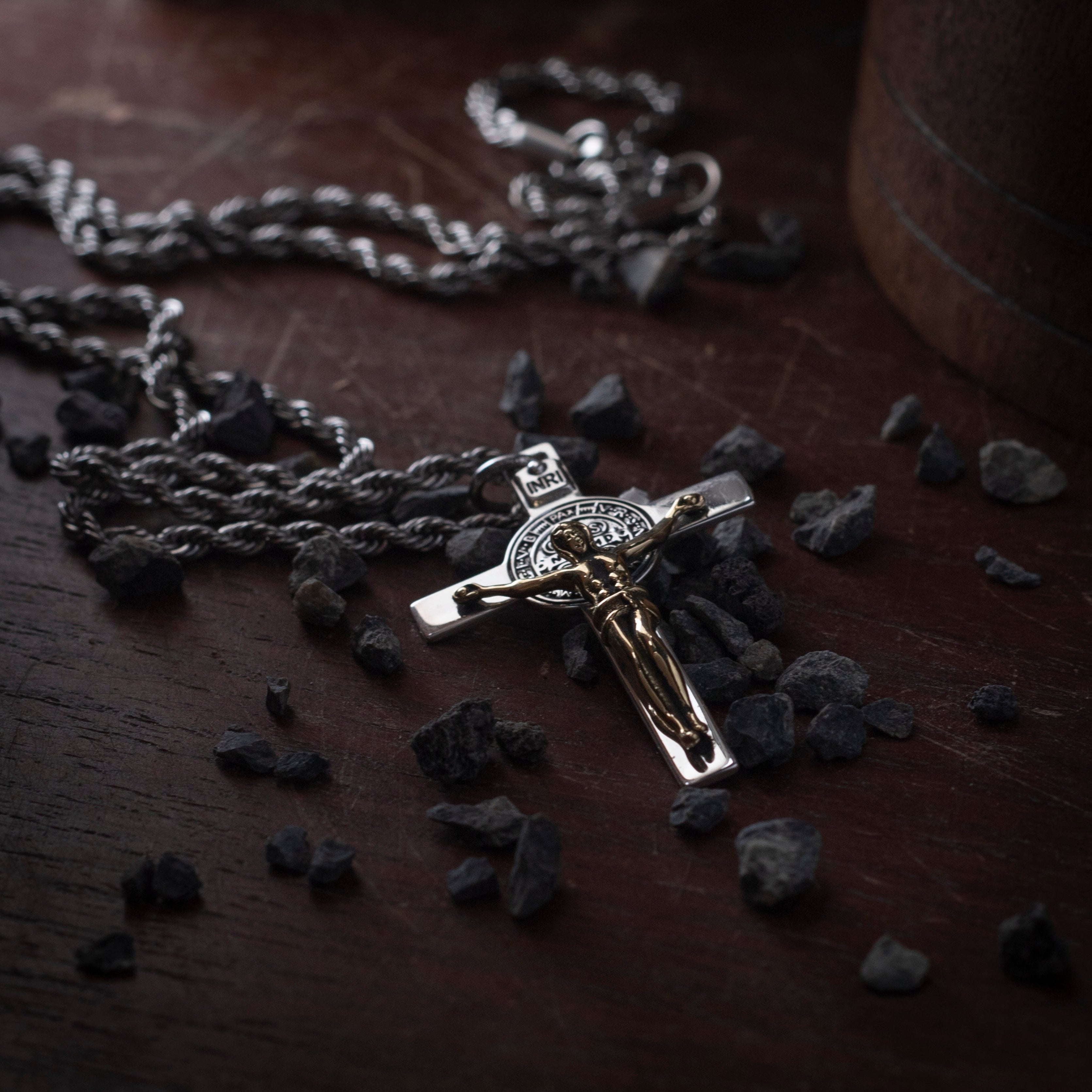 S925 Silver Golden Jesus Cross Crucifix Necklace For Men Manntara