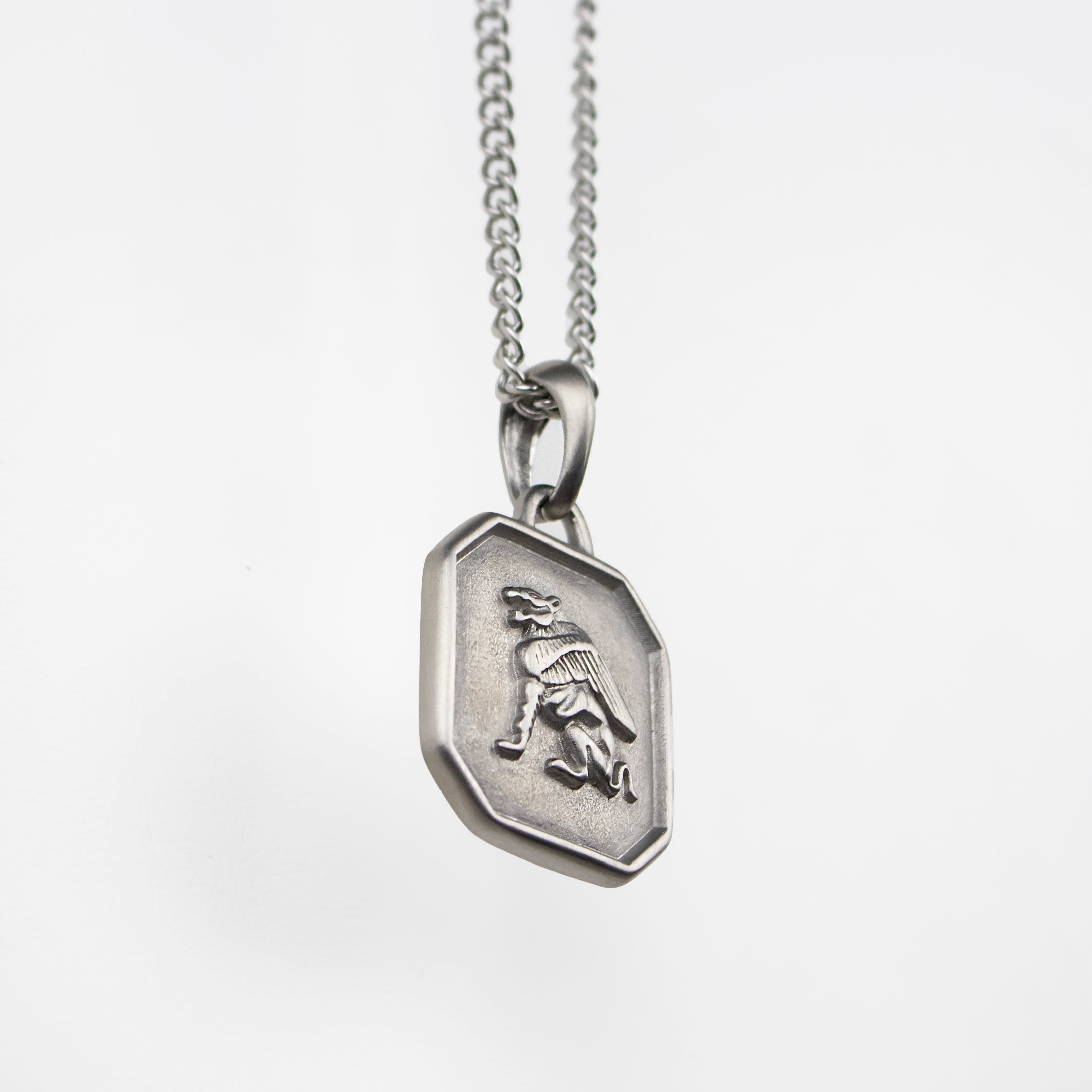 Silver Sphinx Egyptian Men's Necklace of Stainless Steel Manntara