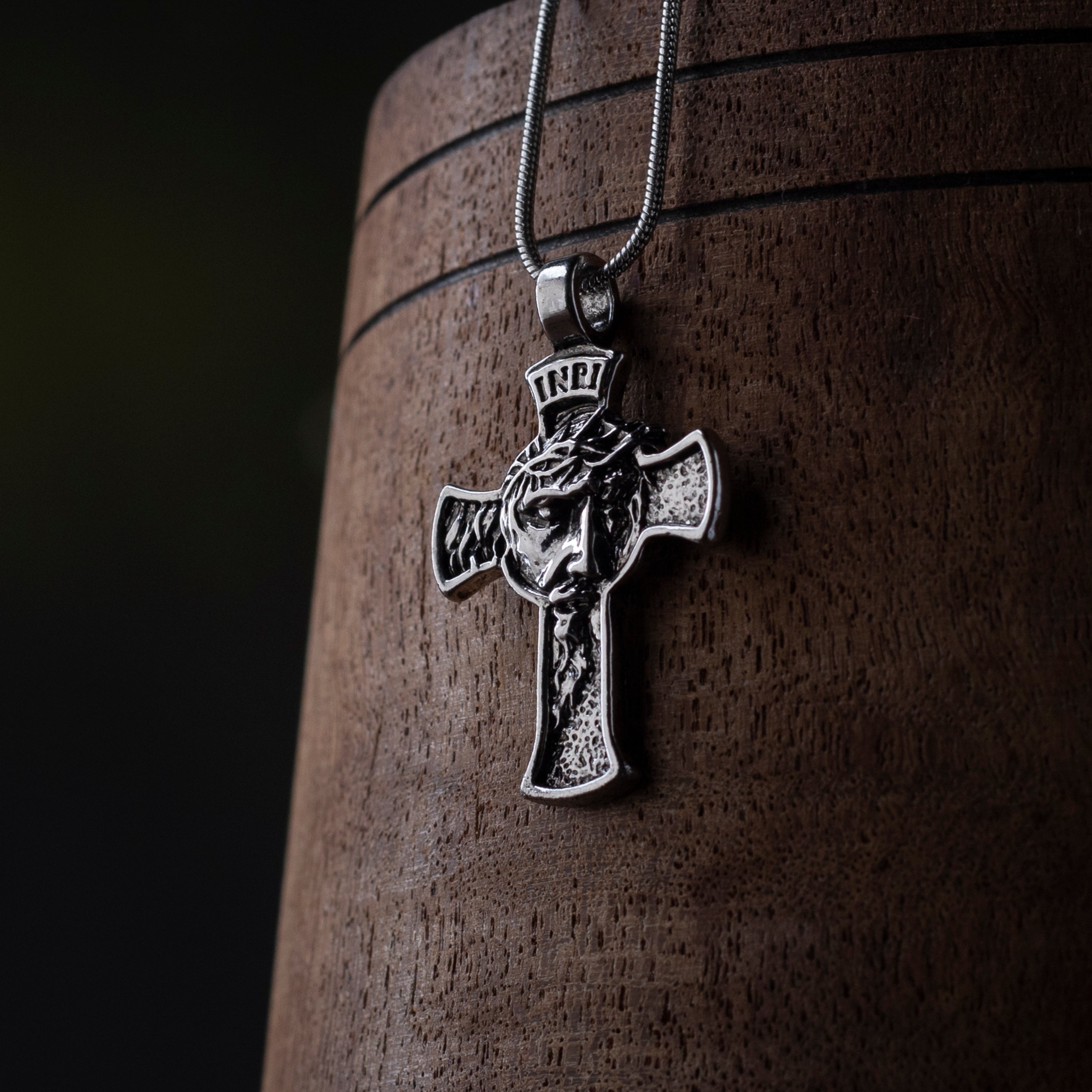 Crucifijo INRI con Rostro de Jesús - Collar Cruz de Acero Inoxidable ...