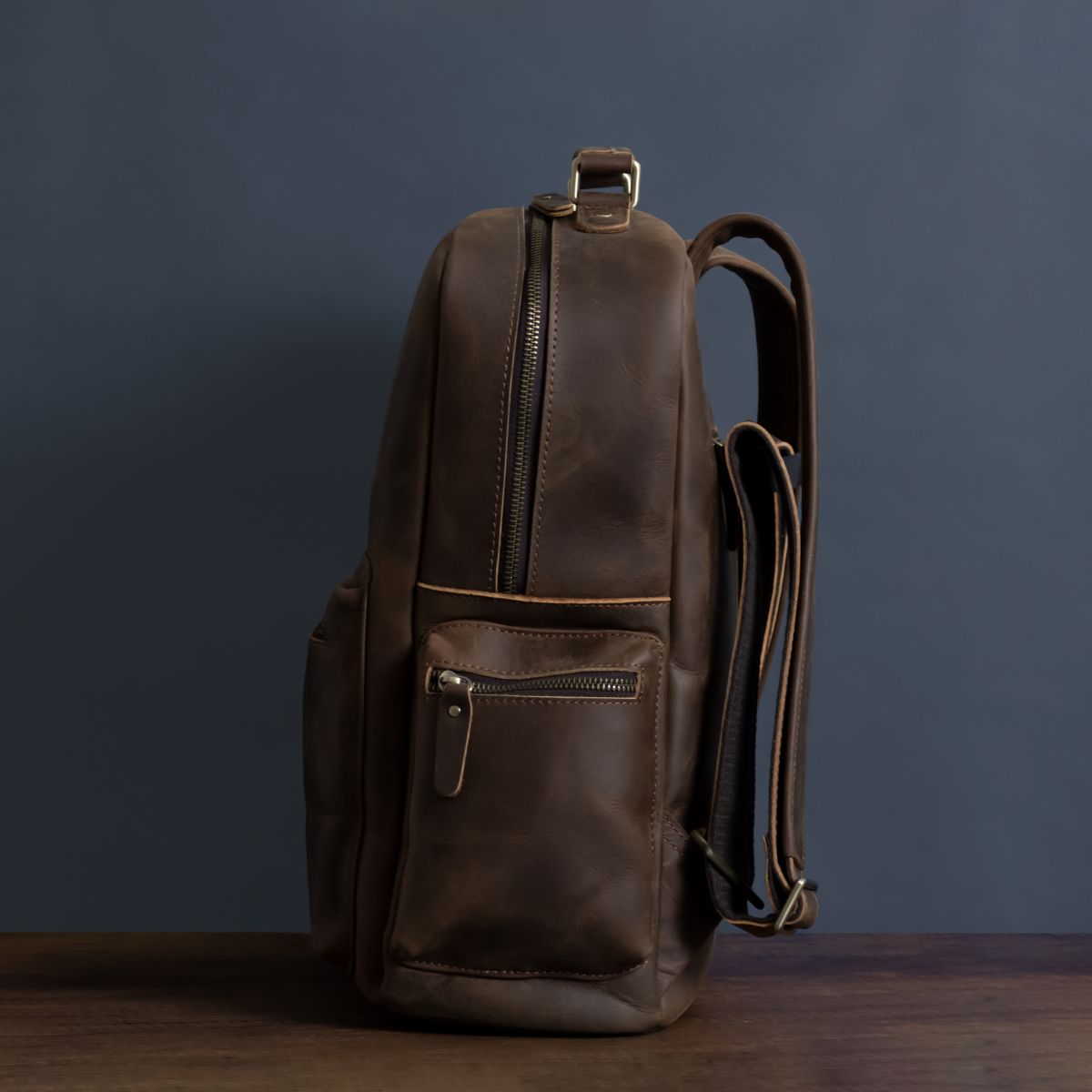 Unisex Brown Leather Classic Backpack For Travel Manntara